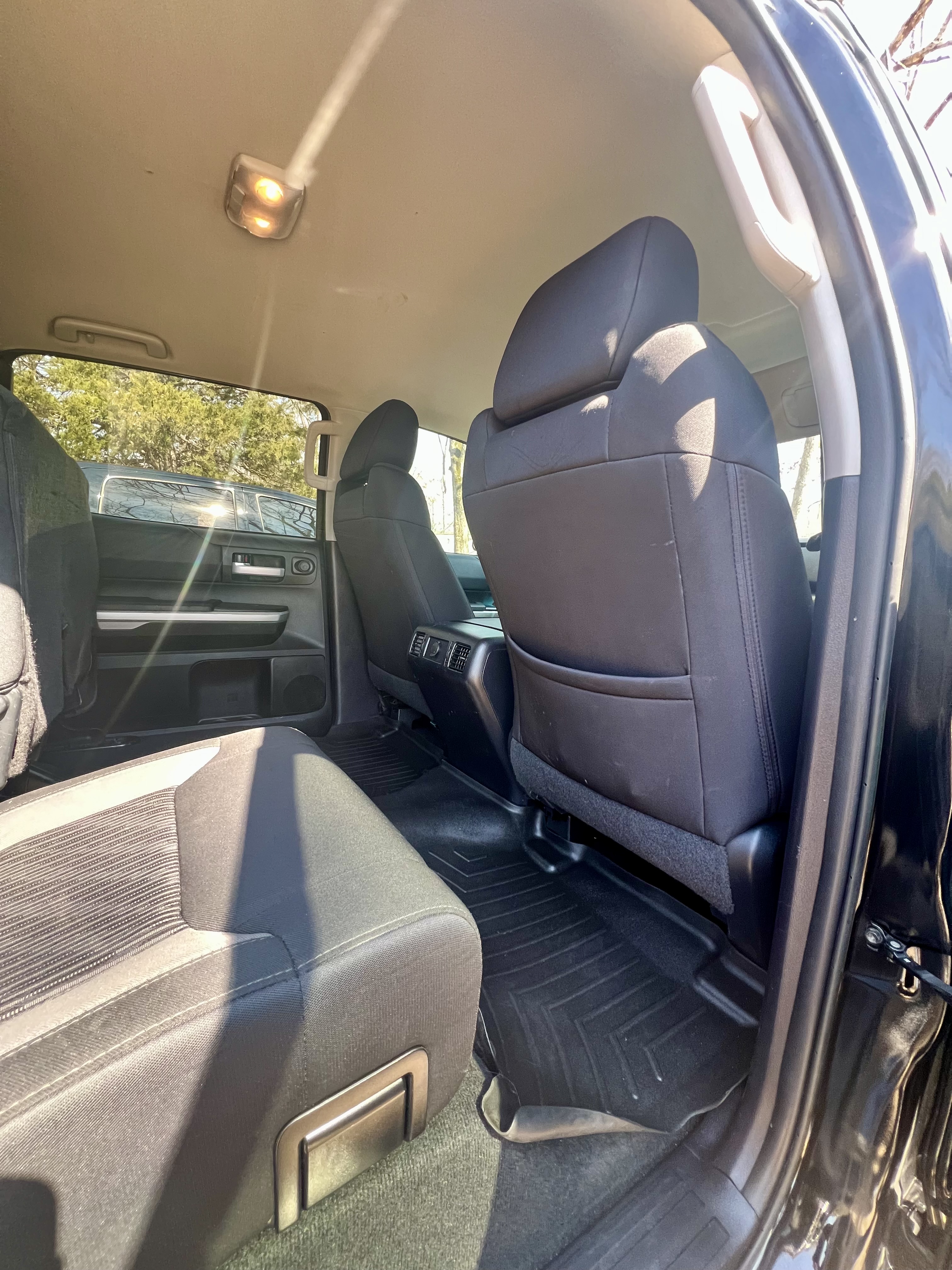 Used 2016 Toyota Tundra SR5 w/ SR5 Upgrade Package RWD image 8