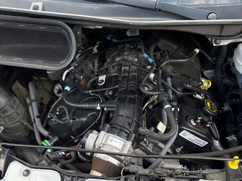 Used 2017 Ford Transit 350 XL RWD image 8
