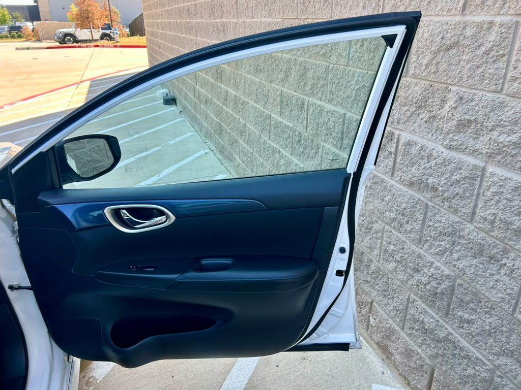 Used 2019 Nissan Sentra SR FWD image 17