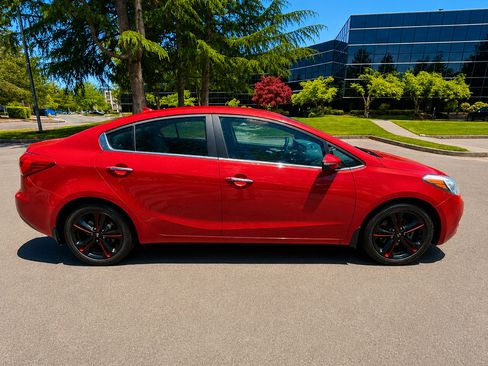 Used 2014 Kia Forte EX w/ Premium Package FWD image 11