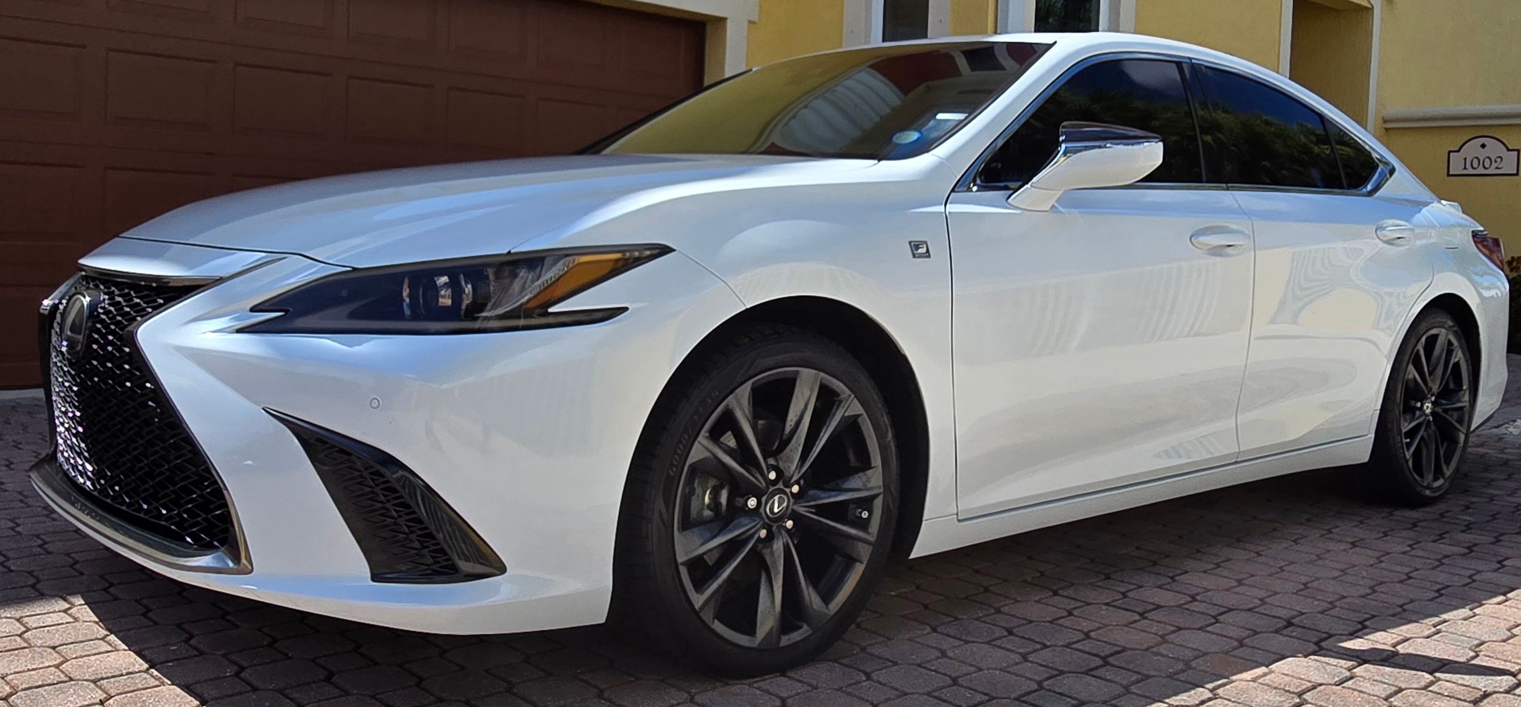 Used 2019 Lexus ES 350 F Sport w/ Accessory Package 2 FWD image 2