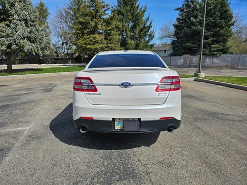Used 2013 Ford Taurus SHO image 4