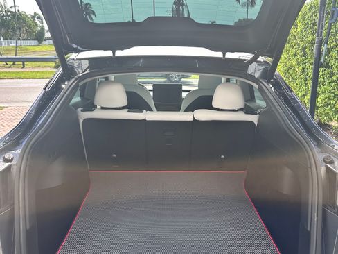 Used 2022 Tesla Model Y Performance image 6