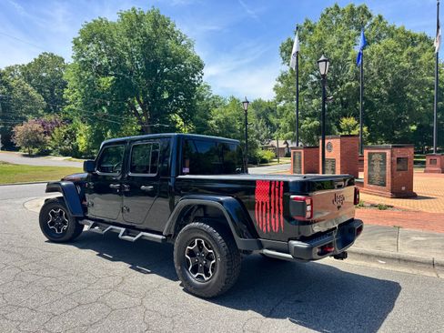 Used 2021 Jeep Gladiator Rubicon AWD/4WD image 10