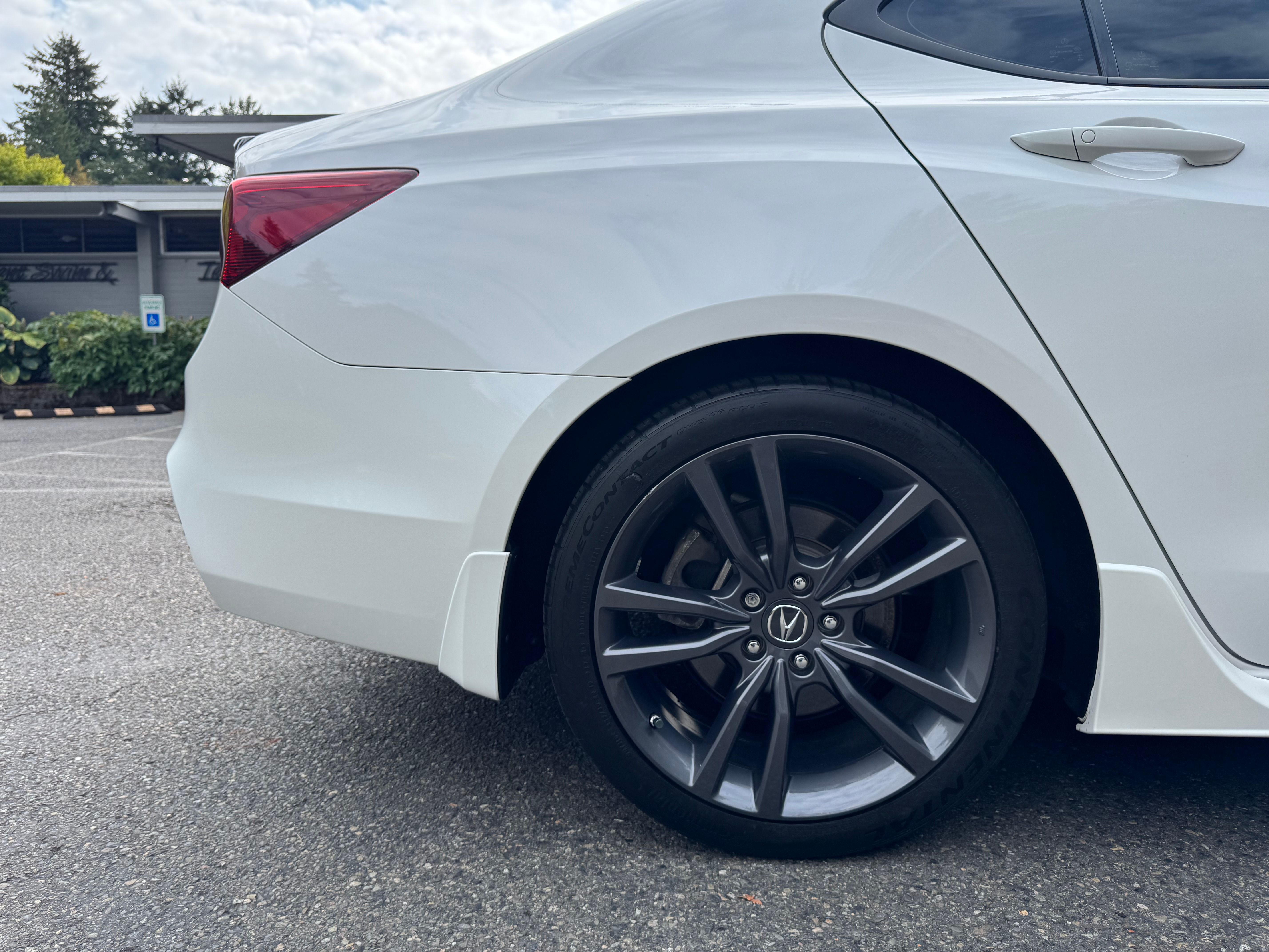 Used 2018 Acura TLX w/ Technology & A-SPEC Package AWD/4WD image 11