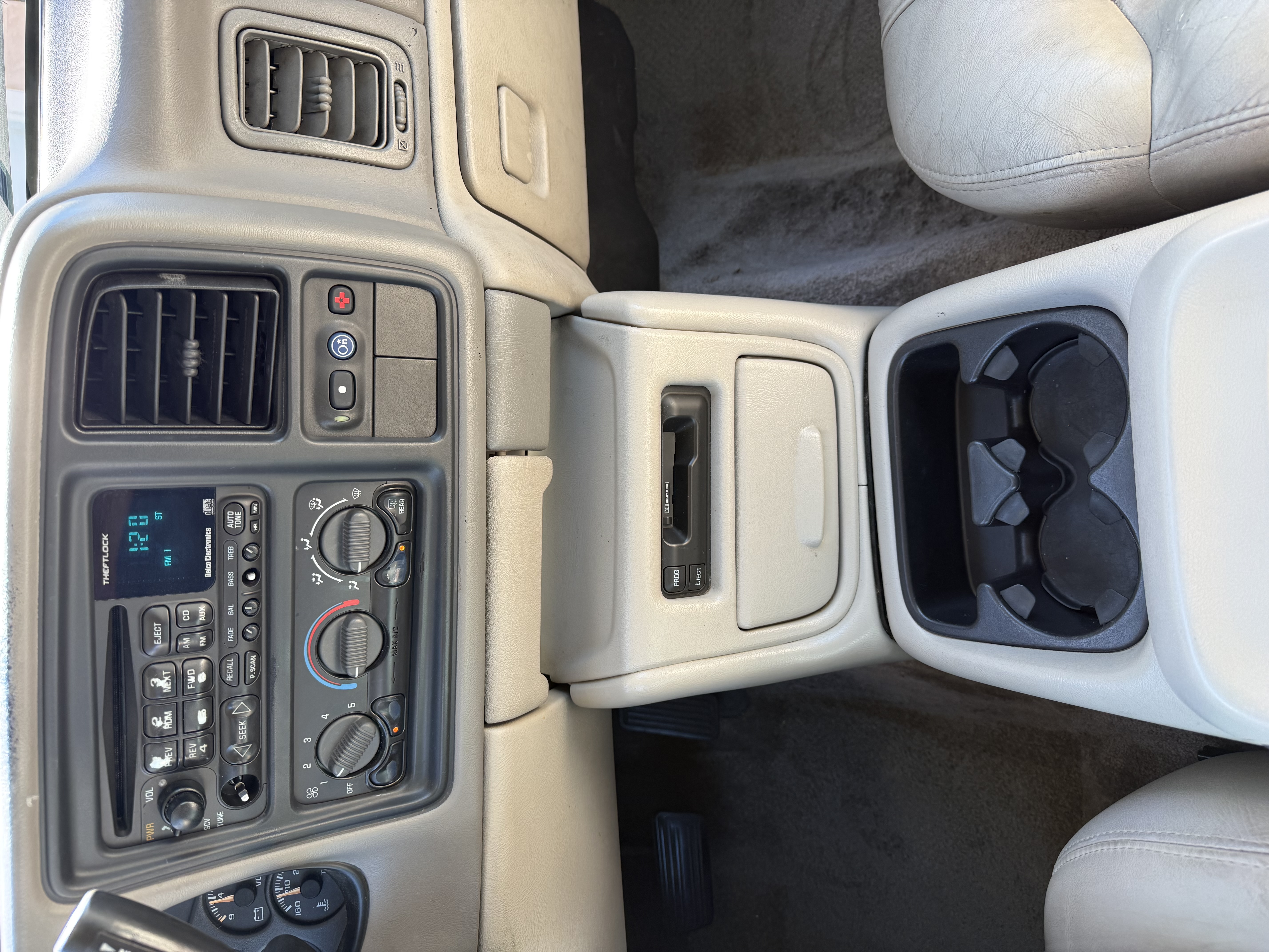 Used 2002 Chevrolet Tahoe Z71 AWD/4WD image 11