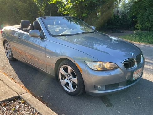 Used 2010 BMW 328i Convertible RWD image 1