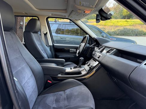 Used 2013 Land Rover Range Rover Sport HSE image 12