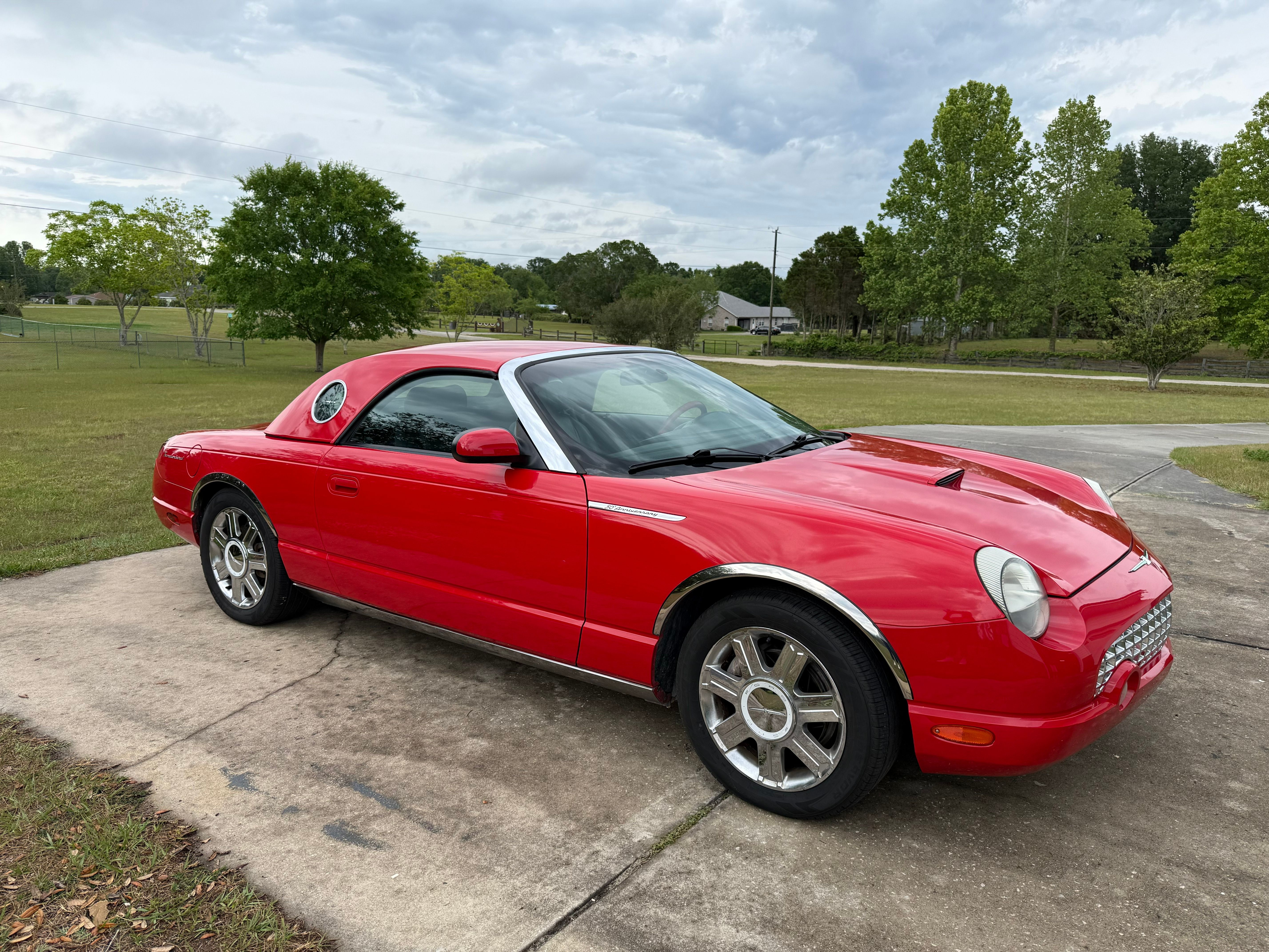 Used 2005 Ford Thunderbird RWD image 15