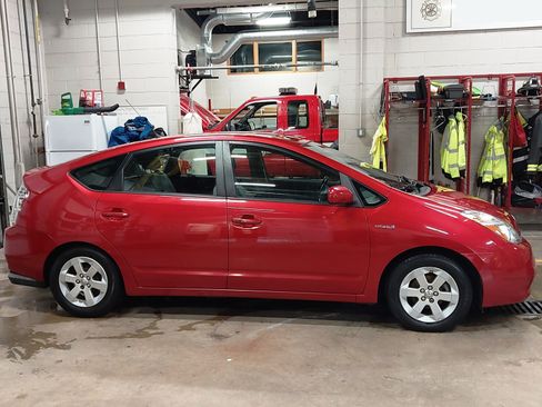 Used 2008 Toyota Prius Touring image 8