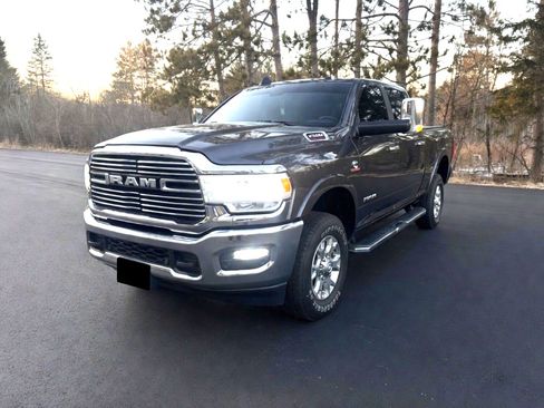 Used 2022 RAM 2500 Laramie AWD/4WD image 5
