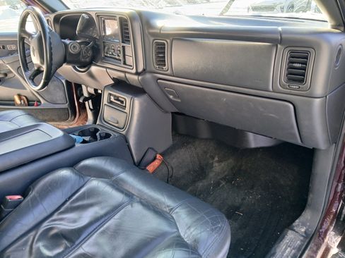 Used 2002 Chevrolet Silverado 2500 LT w/ Off-Road Skid Plate Pkg image 6