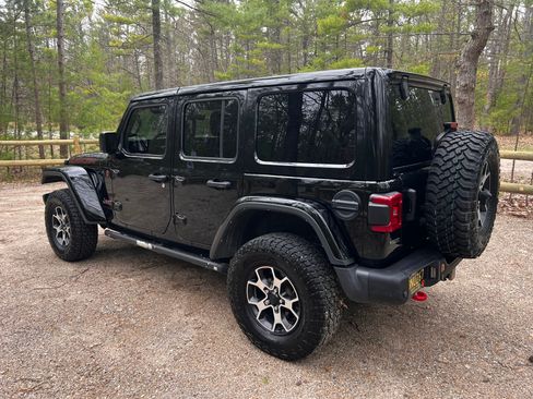 Used 2022 Jeep Wrangler Unlimited Rubicon w/ Steel Bumper Group AWD/4WD image 8
