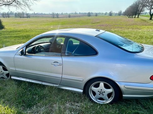 Used 2001 Mercedes-Benz CLK 430 Coupe image 12