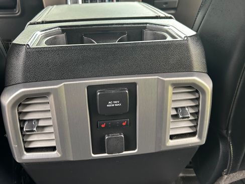 Used 2015 Ford F150 Platinum w/ Equipment Group 701A Luxury AWD/4WD image 14