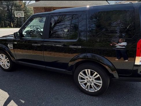 Used 2012 Land Rover LR4 HSE w/ HSE Pkg AWD/4WD image 2