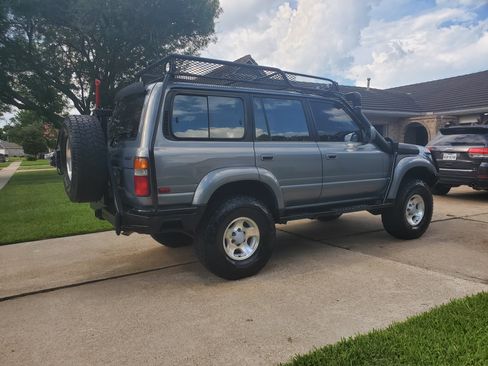 Used 1996 Toyota Land Cruiser image 4