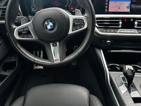 Used 2021 BMW 330i Sedan w/ M Sport Package image 9