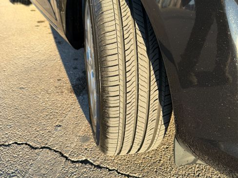 Used 2013 Ford Fiesta SE w/ Super Fuel Economy Pkg image 15