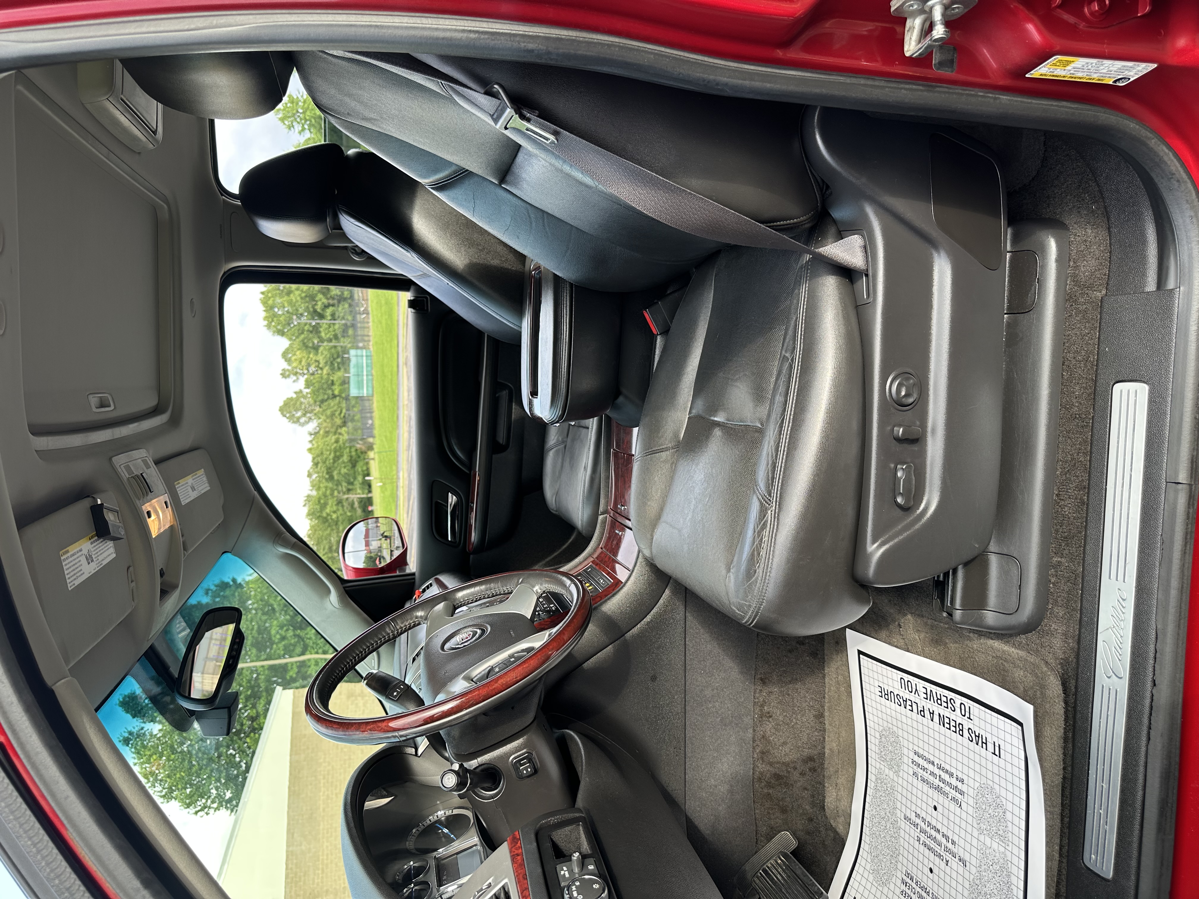 Used 2013 Cadillac Escalade Premium AWD/4WD image 6
