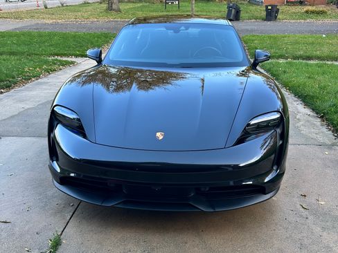 Used 2021 Porsche Taycan Sedan 4D image 10
