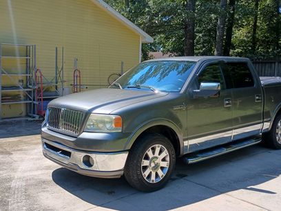 Used 2006 Lincoln Mark LT 2WD