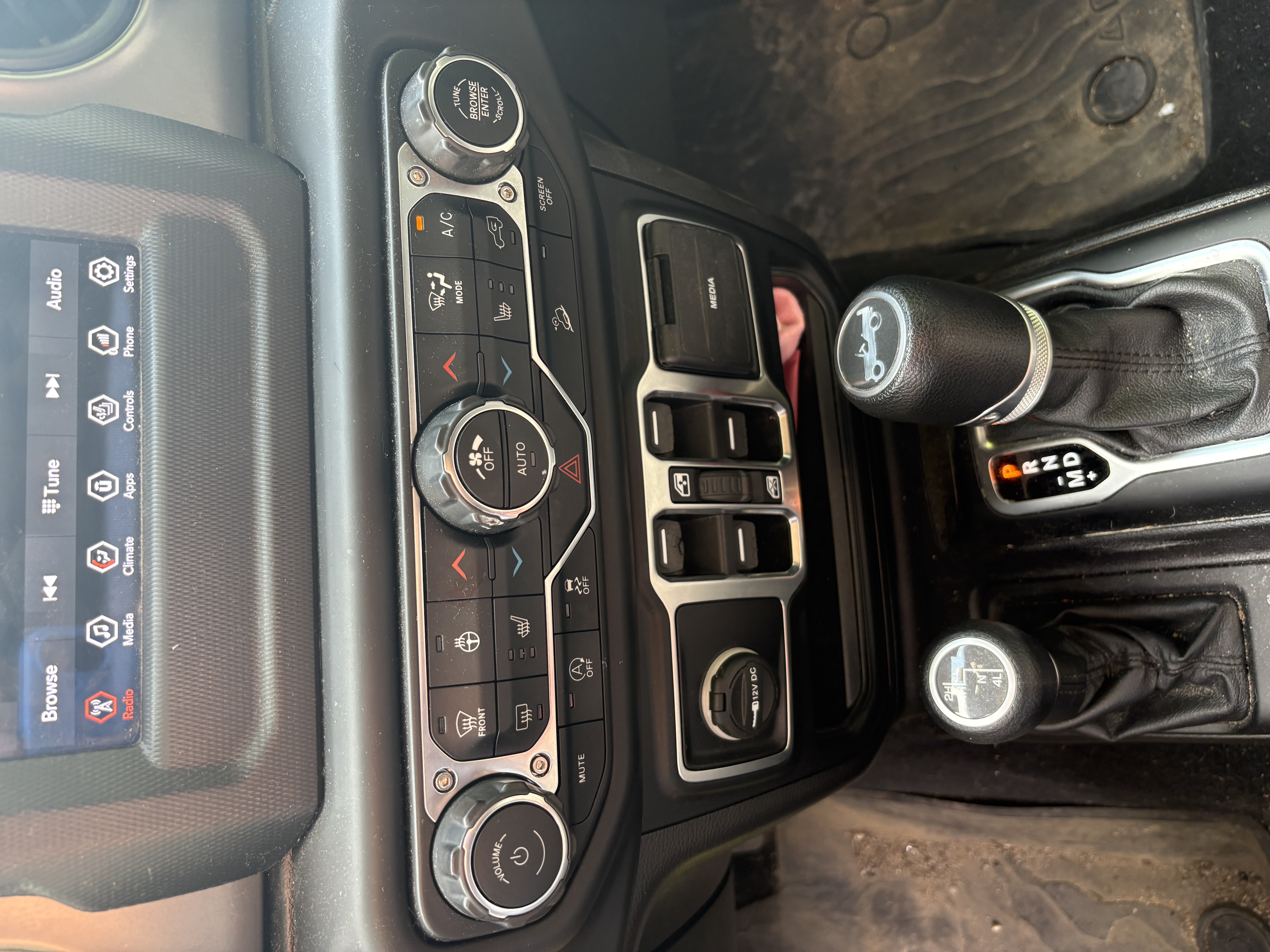 Used 2019 Jeep Wrangler Unlimited Sport S AWD/4WD image 9