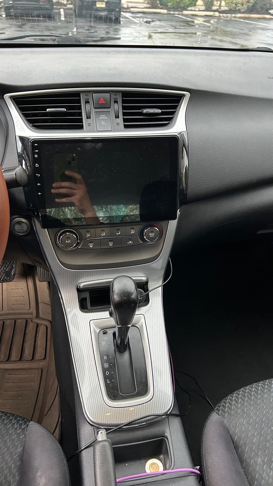 Used 2013 Nissan Sentra SR w/ Driver Pkg FWD image 4