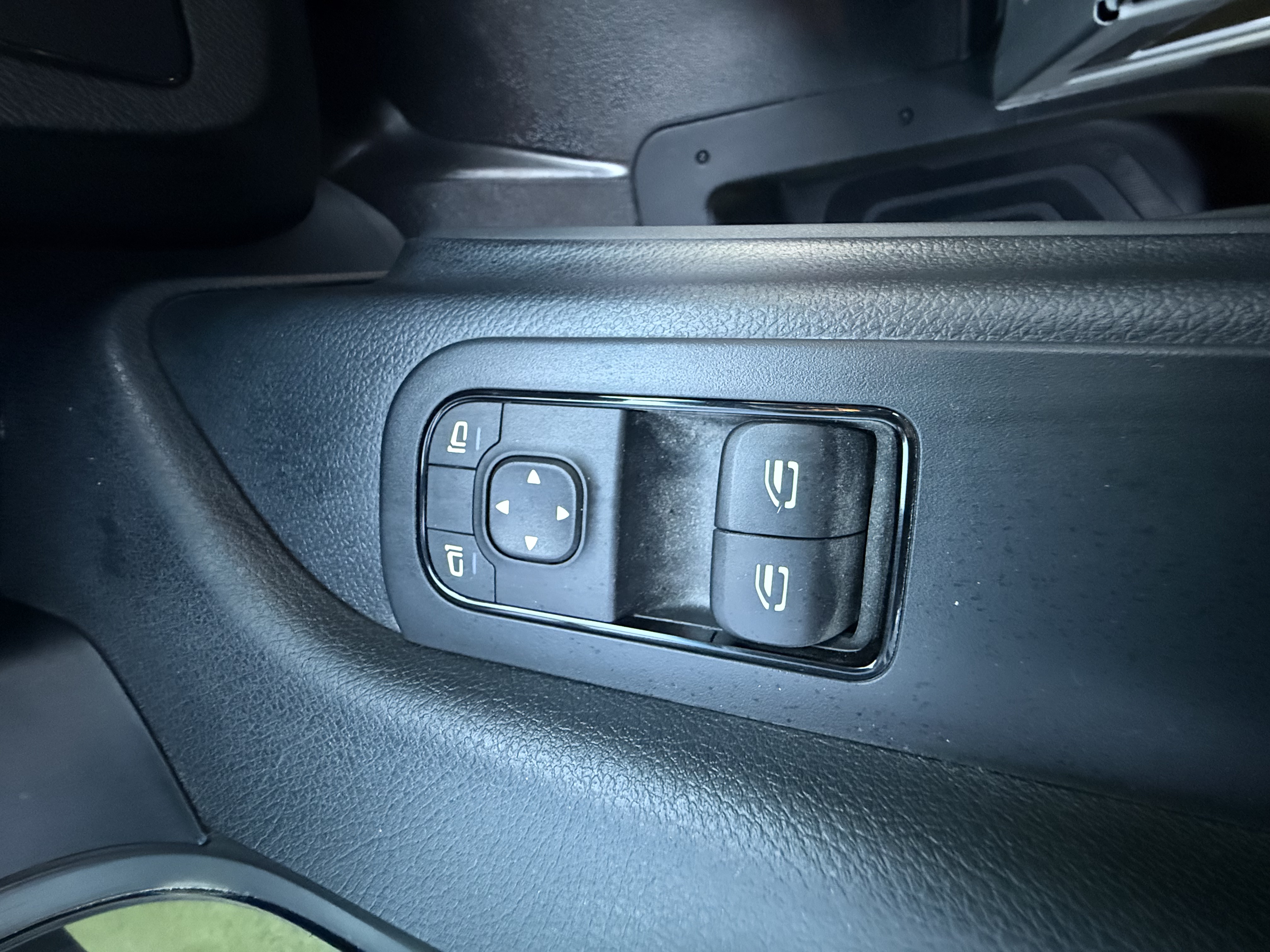 Used 2022 Mercedes-Benz Sprinter 3500 image 18