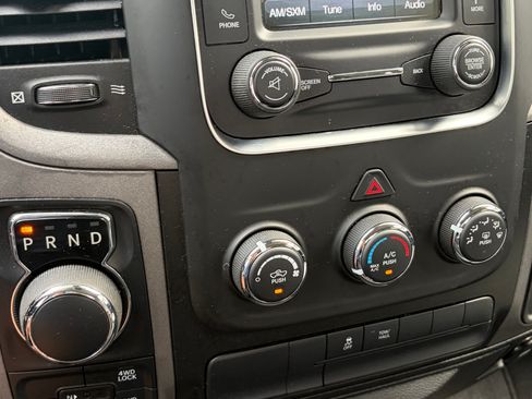 Used 2018 RAM 1500 Express w/ Express Value Package AWD/4WD image 12
