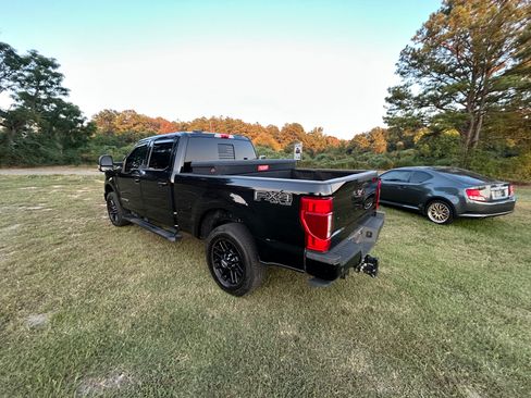 Used 2022 Ford F250 Lariat w/ Black Appearance Package AWD/4WD image 11