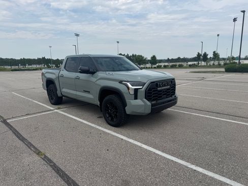 Used 2026 Toyota Tundra Limited w/ TRD Off-Road Package AWD/4WD image 8