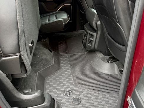 Used 2020 RAM 1500 Laramie image 8