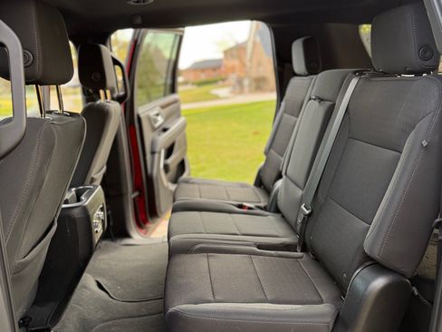 Used 2022 GMC Yukon XL SLE w/ Gmc Pro Safety Plus Package image 9