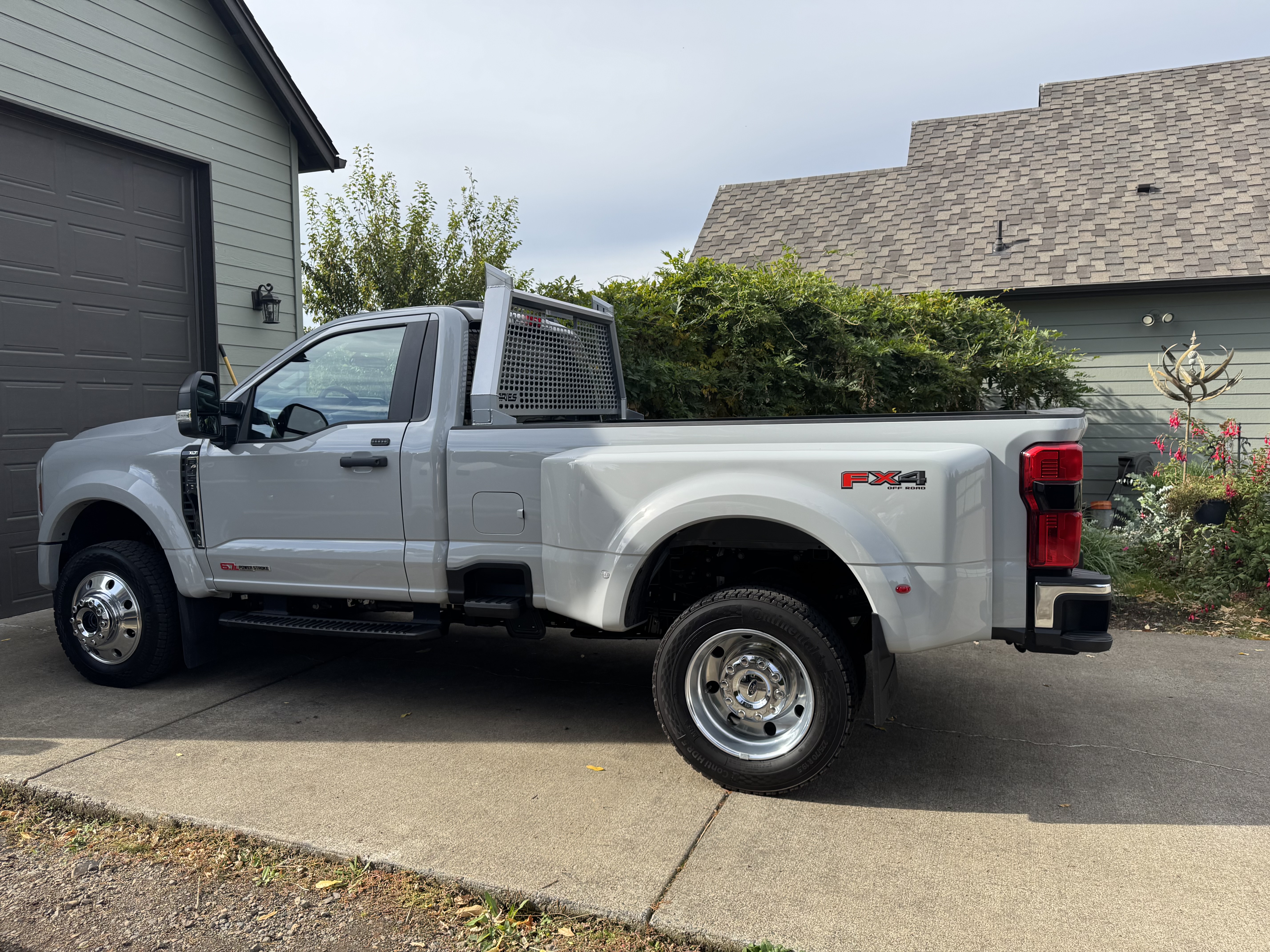 Used 2025 Ford F450 XLT w/ 360-Degree Camera Package AWD/4WD image 2