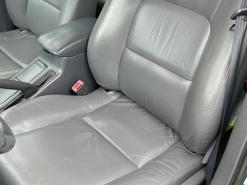 Used 2000 Toyota Camry XLE image 8