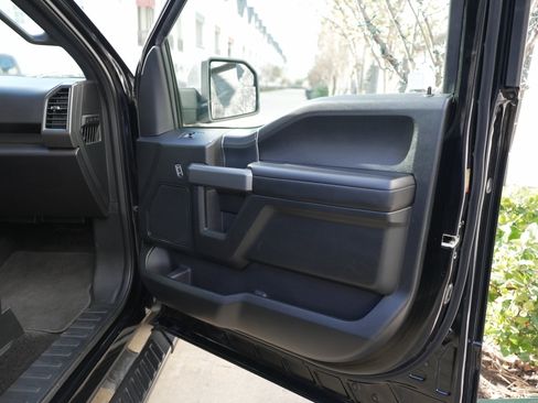 Used 2018 Ford F150 XLT w/ Equipment Group 301A Mid image 16