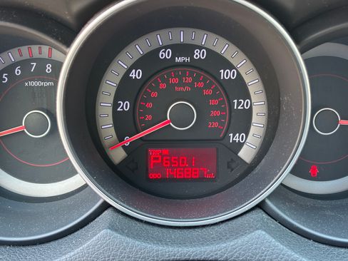 Used 2012 Kia Forte EX image 12