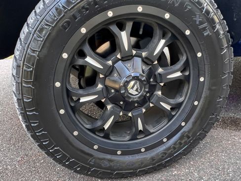 Used 2015 GMC Sierra 1500 SLT w/ SLT Crew Cab Value Package image 12