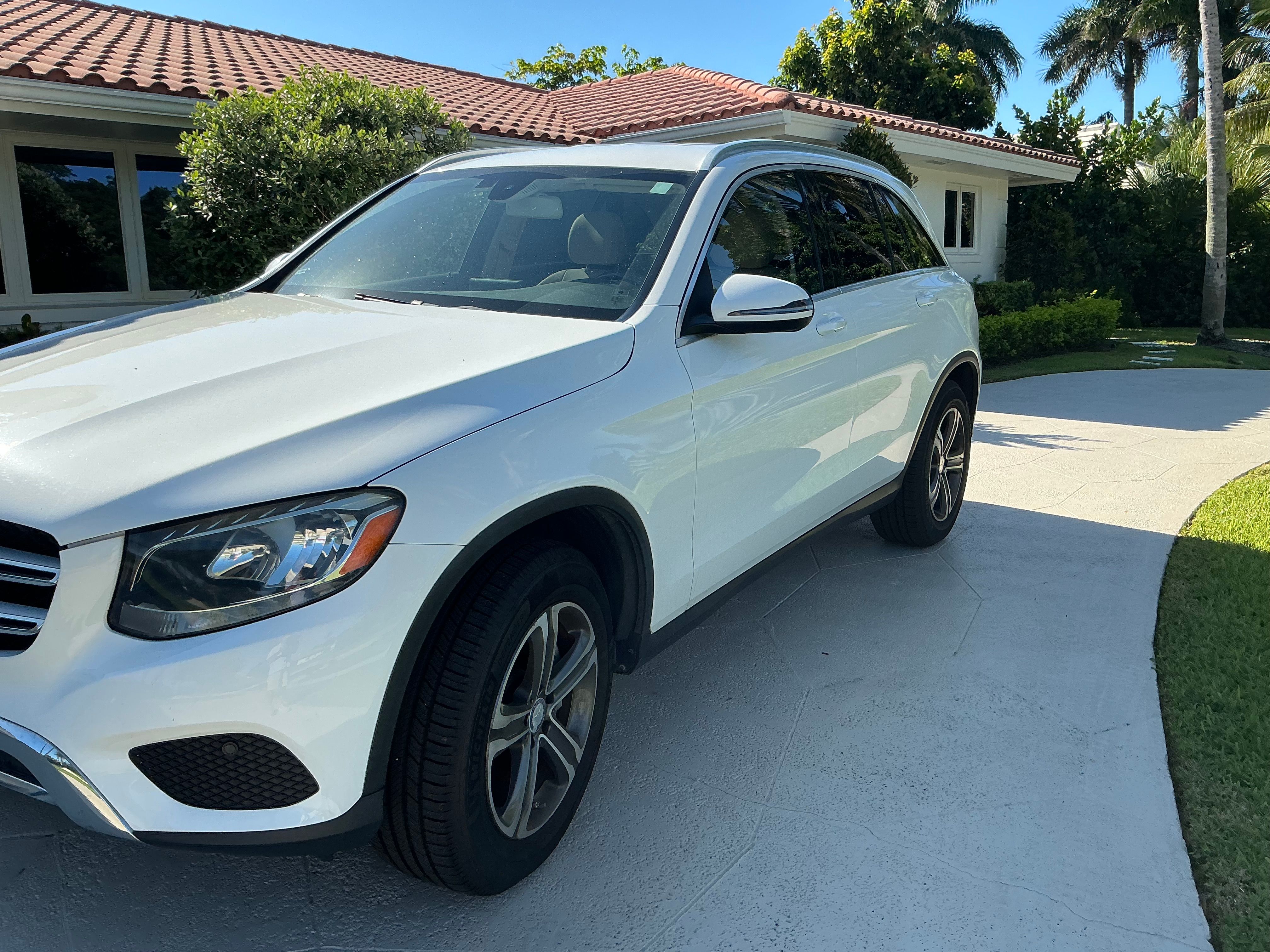 Used 2016 Mercedes-Benz GLC 300 image 2