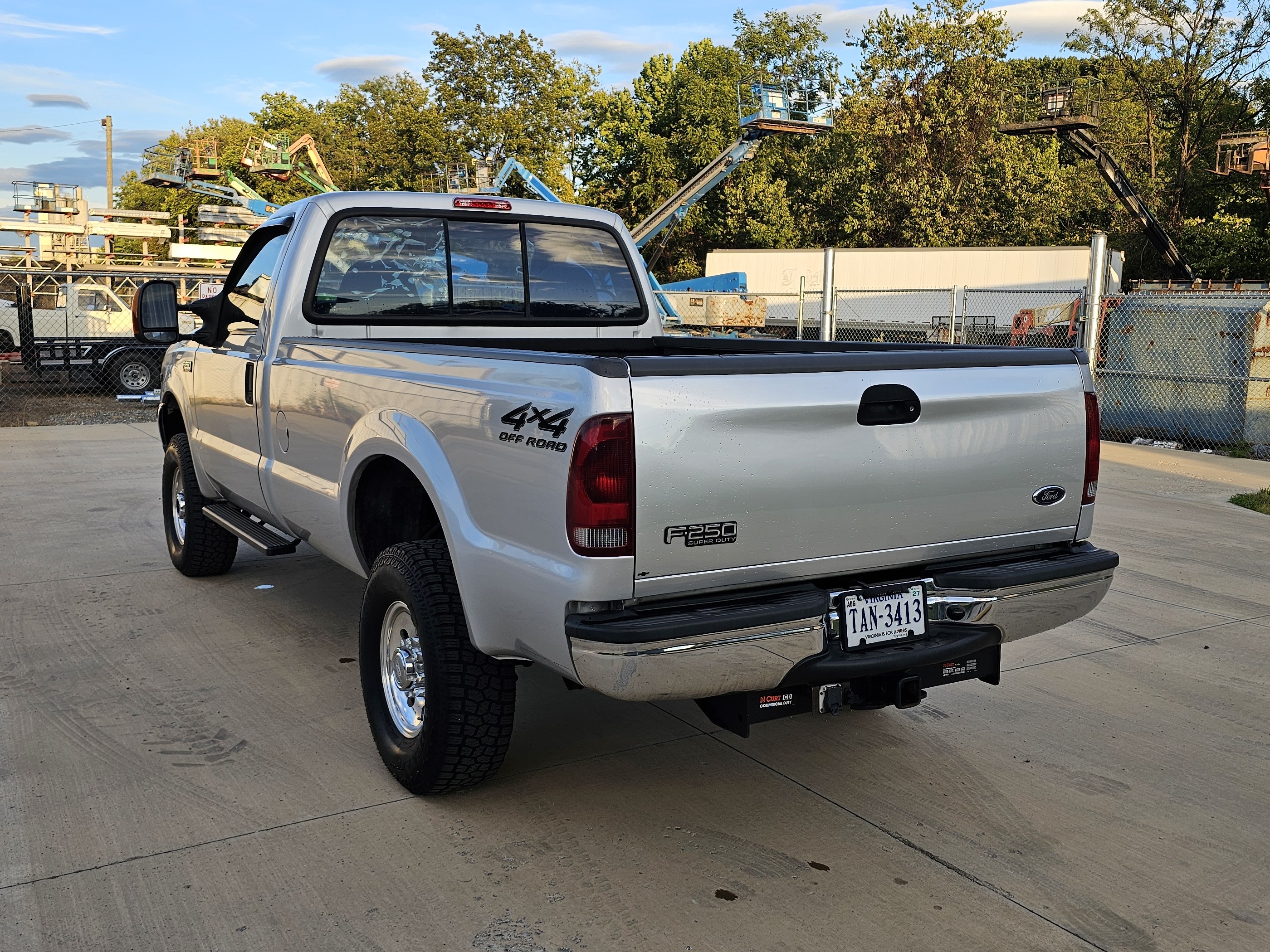 Used 2001 Ford F250 4x4 Regular Cab Super Duty image 9