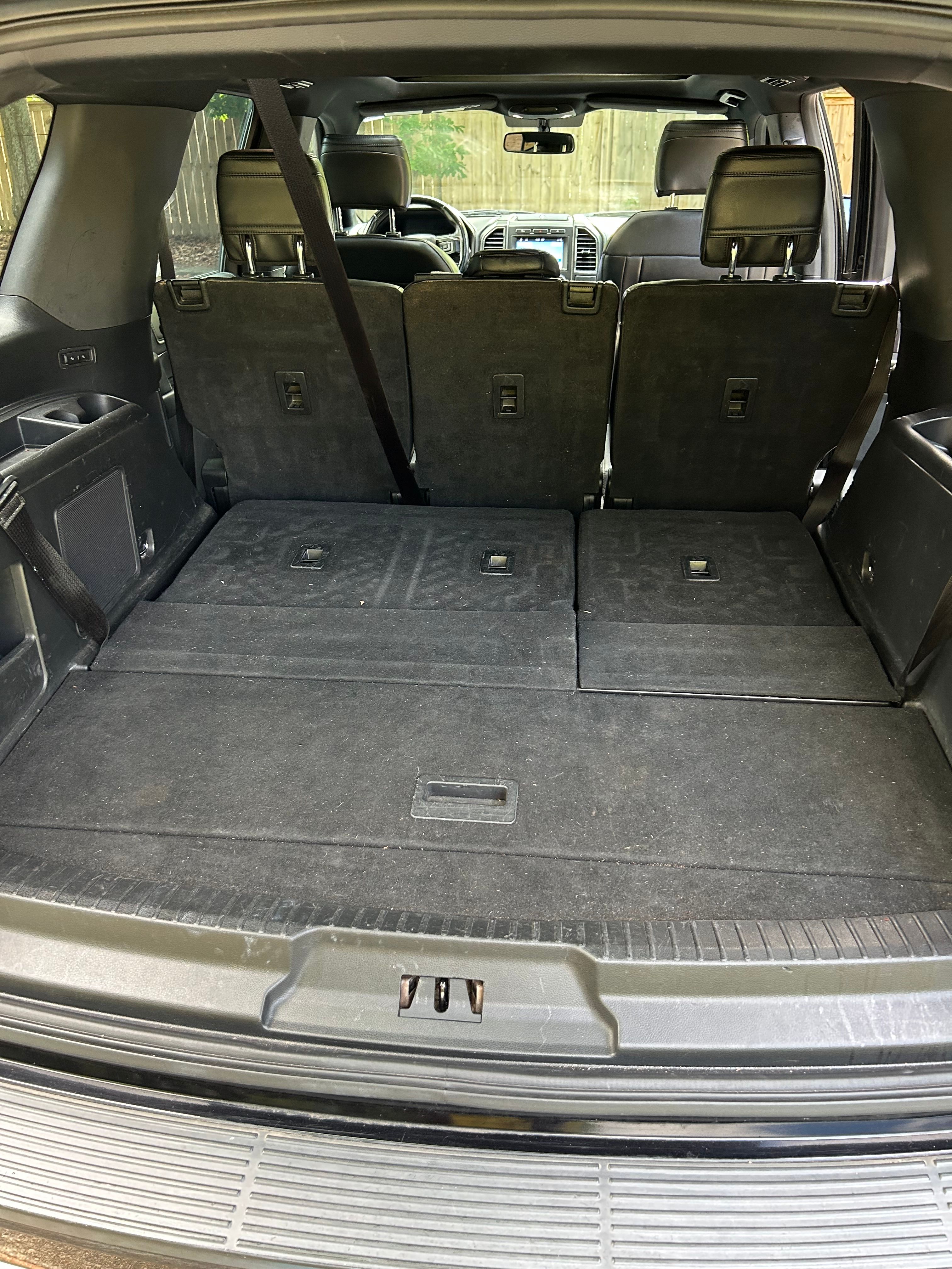 Used 2019 Ford Expedition Limited RWD image 14