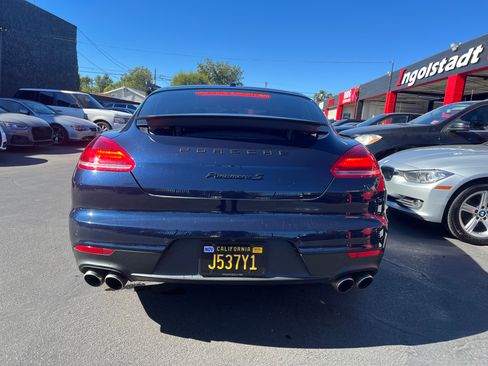 Used 2016 Porsche Panamera S image 9