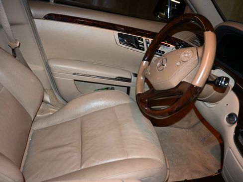 Used 2013 Mercedes-Benz S 550 image 21