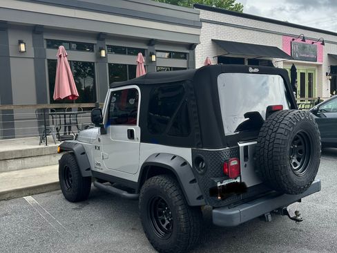 Used 2004 Jeep Wrangler X w/ Full Face Tire & Wheel Group AWD/4WD image 4