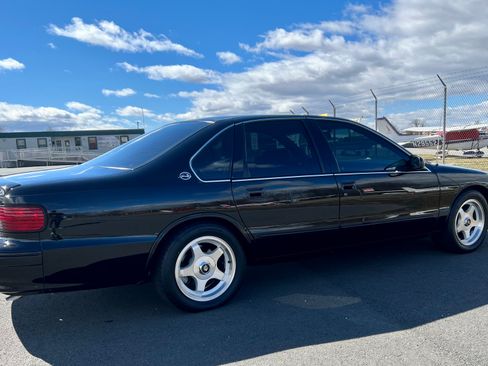 Used 1996 Chevrolet Impala SS image 21