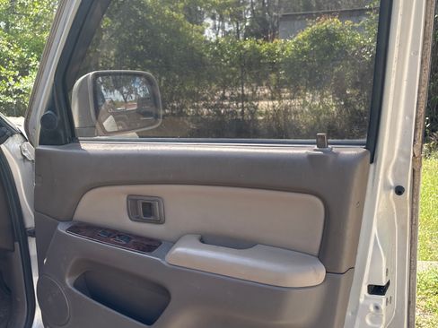 Used 1998 Toyota 4Runner Limited image 15