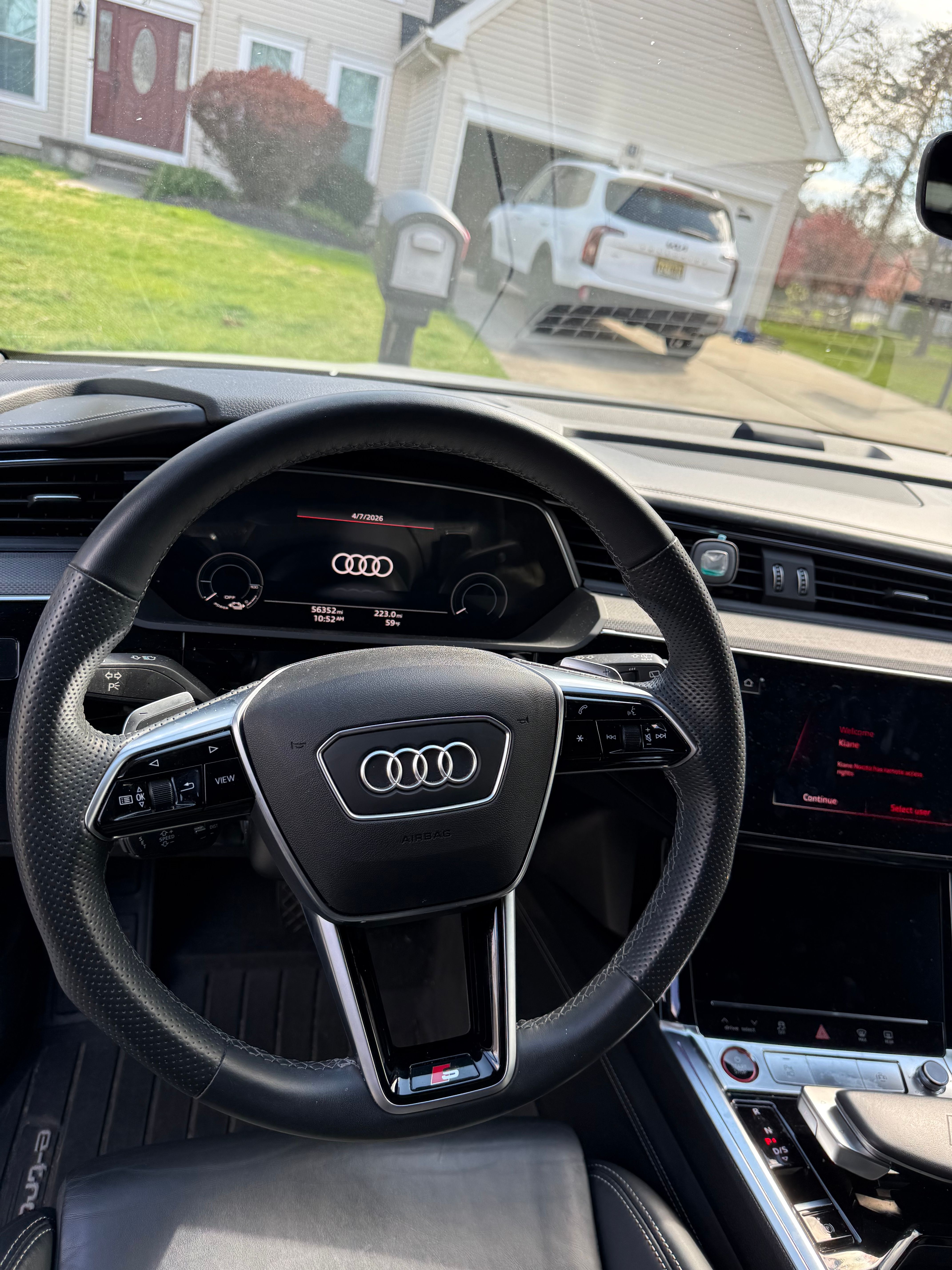 Used 2022 Audi e-tron S Premium Plus AWD/4WD image 8