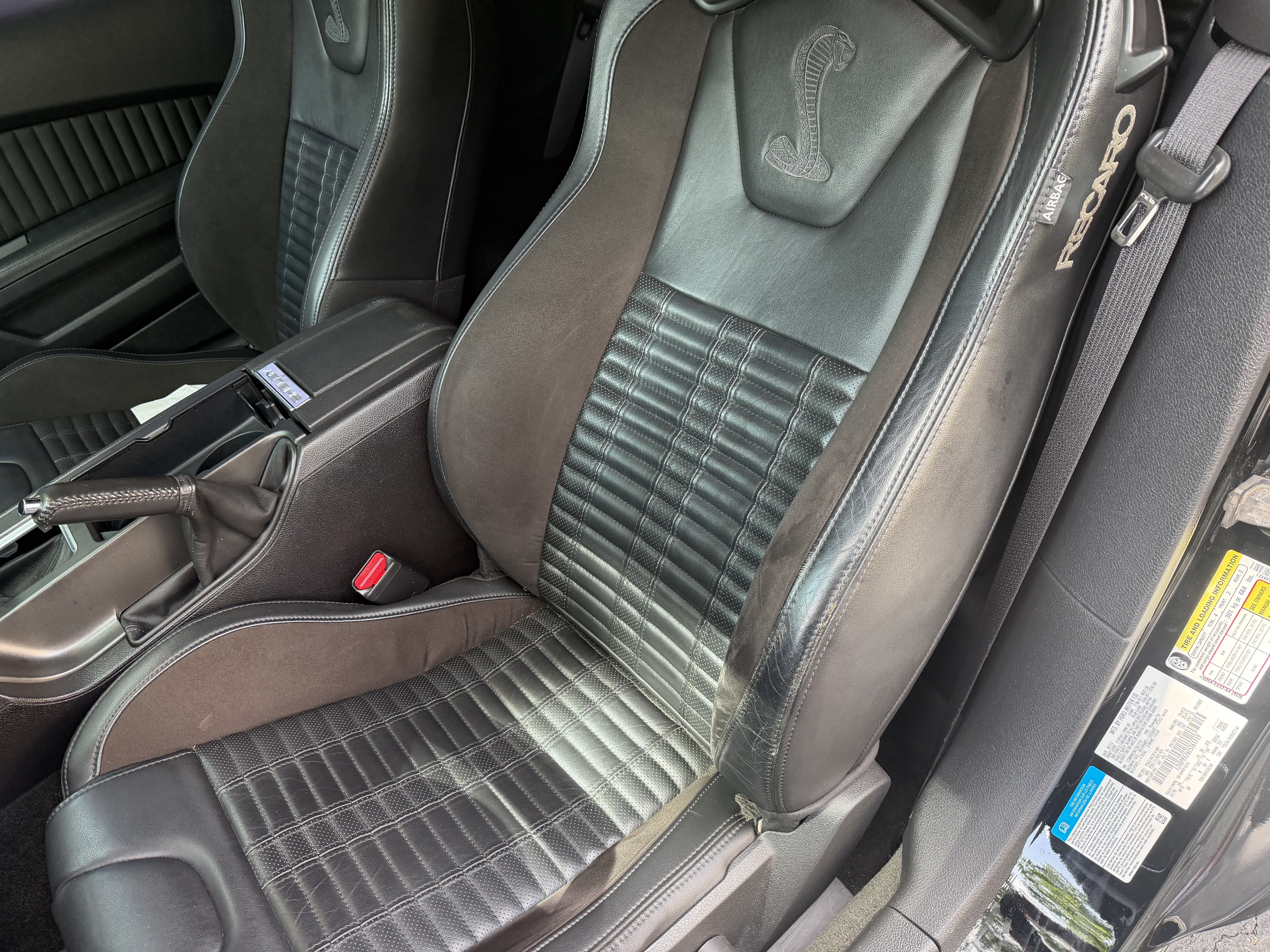 Used 2014 Ford Mustang Shelby GT500 w/ Equipment Group 821A RWD image 31