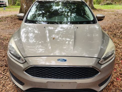 Used 2016 Ford Focus SE w/ Reverse Sensing Package image 1